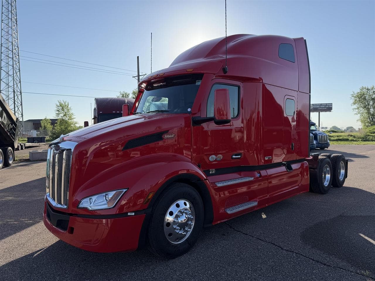2027 Peterbilt 579 80" Double Bunk Ultraloft - Photo 1