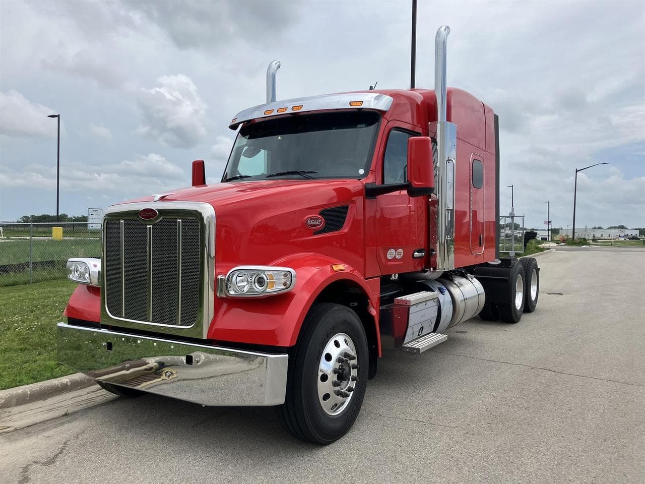 2027 Peterbilt 567 72" High Roof - Photo 1
