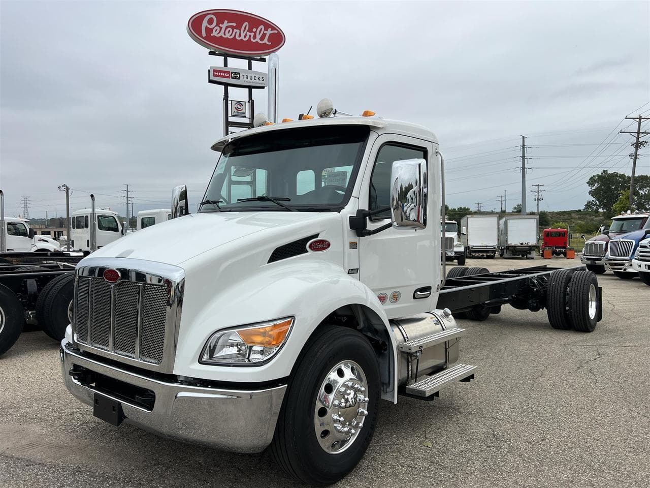 2026 Peterbilt 536 - Photo 1