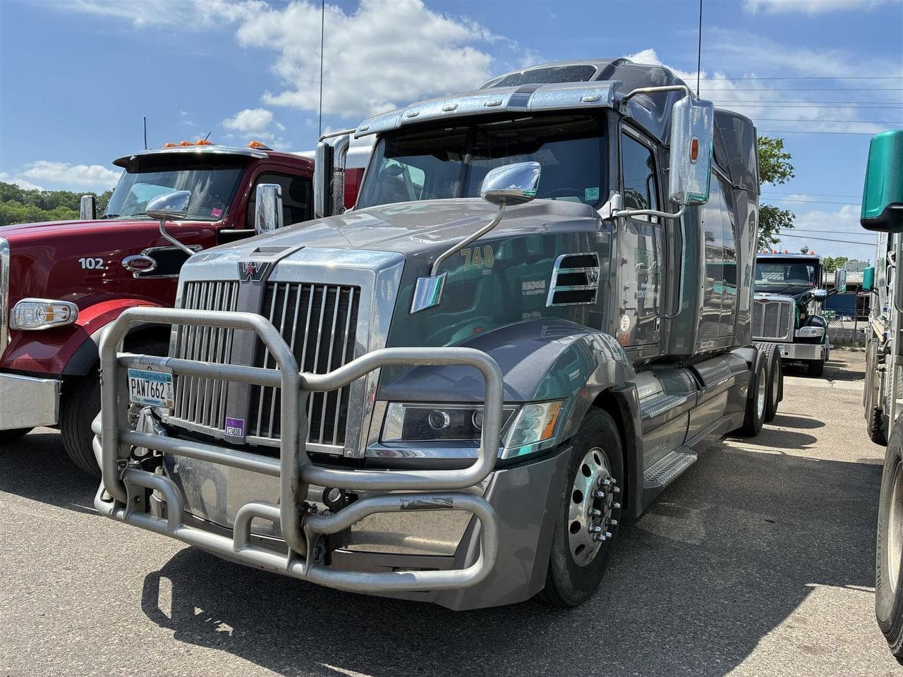 2022 Western Star 5700XE Mid Roof - Photo 1