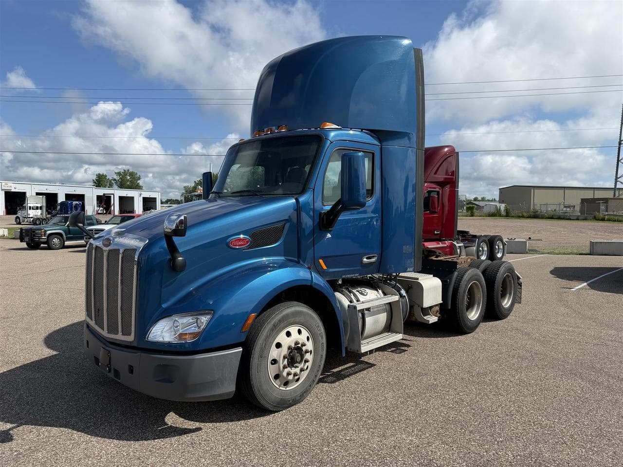 2016 Peterbilt 579 - Photo 1
